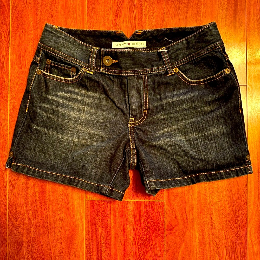 Vintage Tommy Hilfiger Women's Jean Shorts - Deep Indigo